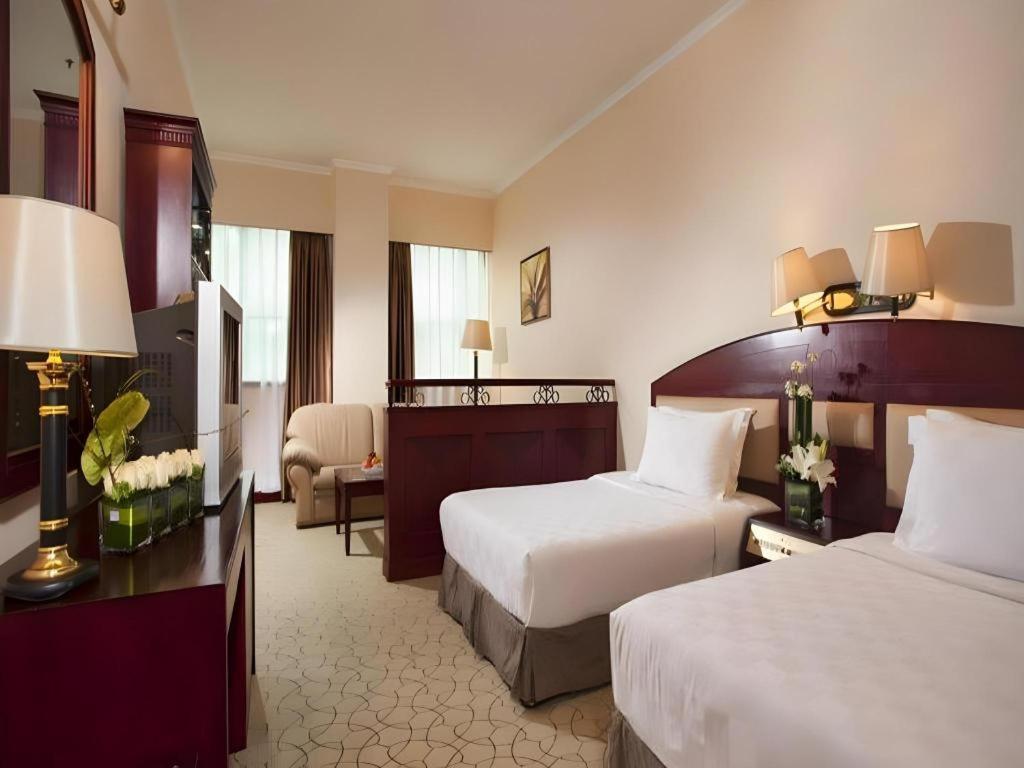 Catic Hotel--Adjacent Buliding Чжухай Экстерьер фото