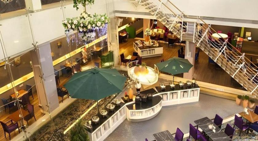 Catic Hotel--Adjacent Buliding Чжухай Экстерьер фото